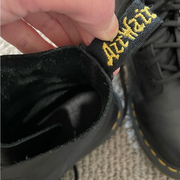 Dr. Marten combat boots. - Picture 5 of 6